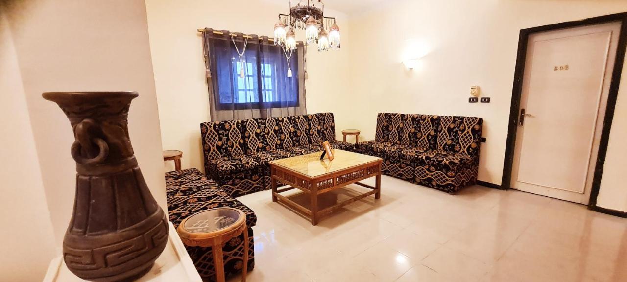 Senmut Luxory Rooms Room photo